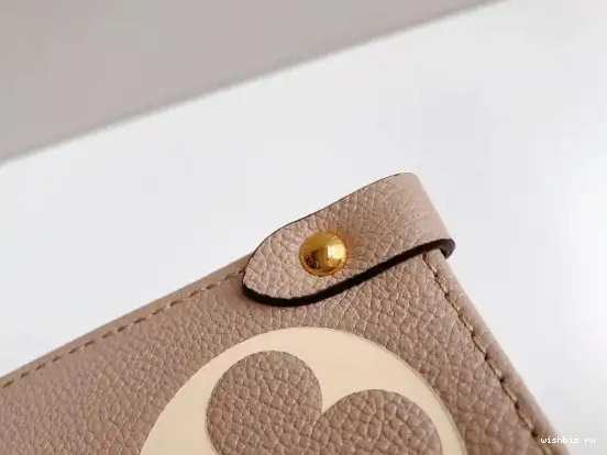 WIS MM VUITTON LOUIS ONTHEGO 0626
